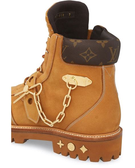 luvion vuitton boots.